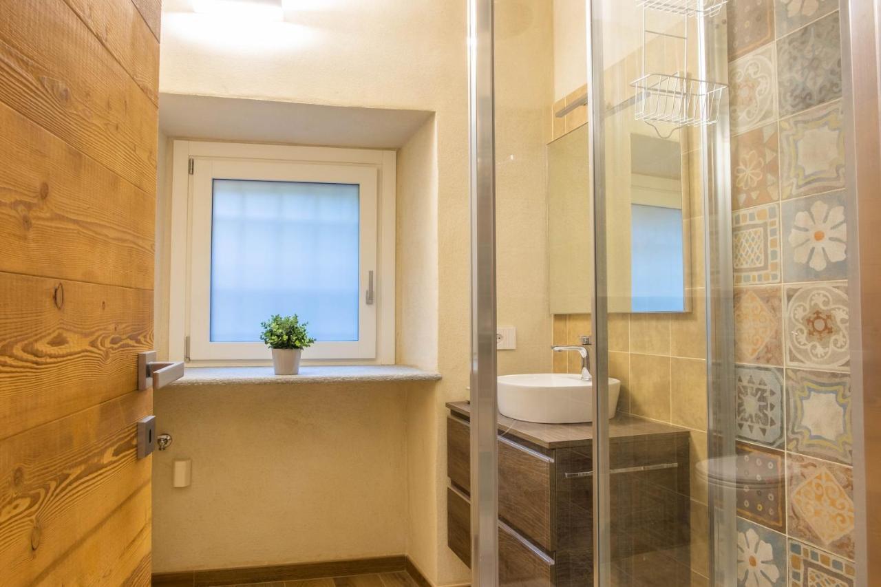 Residenza La Riviera Apartment Дронеро Екстериор снимка